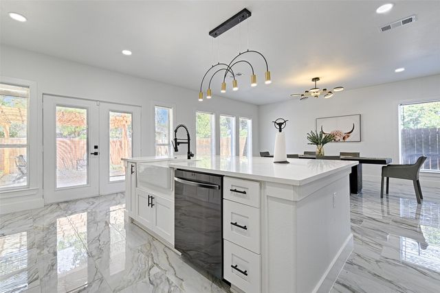 3319 Wake Street, Dallas, TX 75212