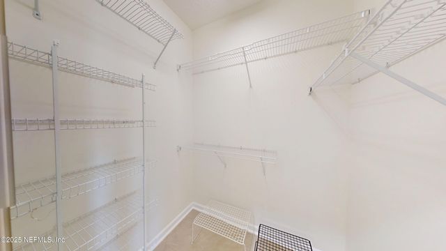 10061 VINEYARD LAKE Road E, Jacksonville, FL 32256