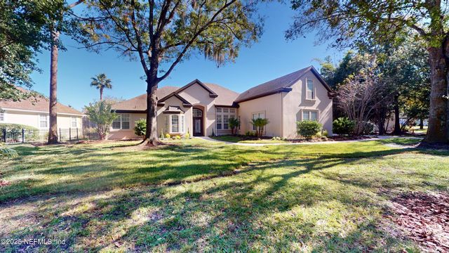 10061 VINEYARD LAKE Road E, Jacksonville, FL 32256