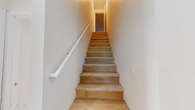 10061 VINEYARD LAKE Road E, Jacksonville, FL 32256