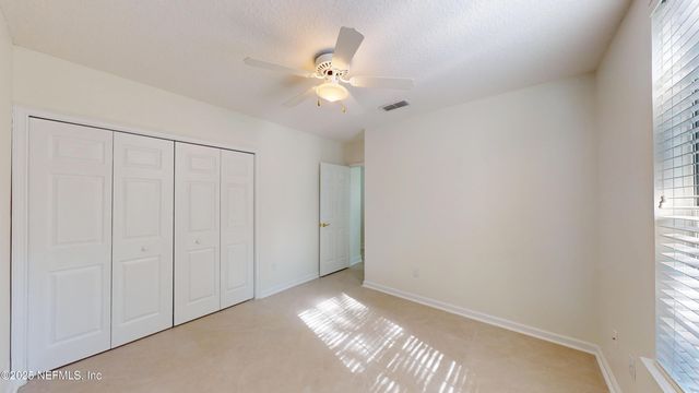 10061 VINEYARD LAKE Road E, Jacksonville, FL 32256