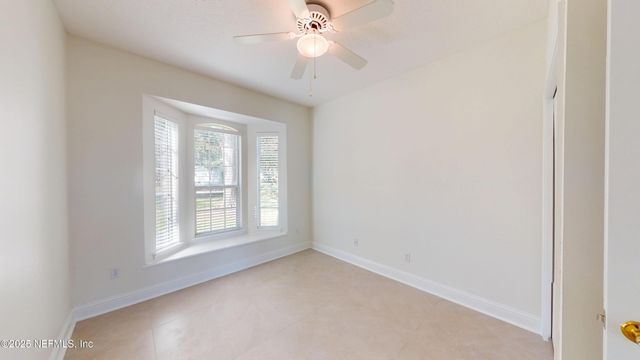 10061 VINEYARD LAKE Road E, Jacksonville, FL 32256