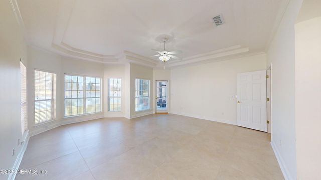 10061 VINEYARD LAKE Road E, Jacksonville, FL 32256