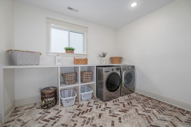 153 Lewis Rd, Morrison, TN 37357