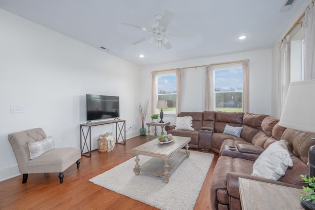 153 Lewis Rd, Morrison, TN 37357