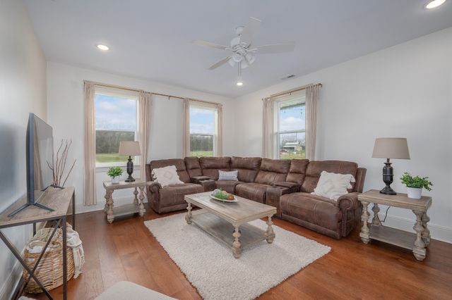 153 Lewis Rd, Morrison, TN 37357