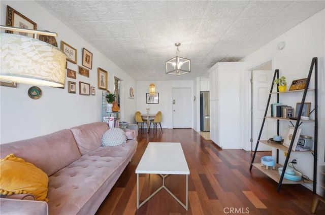 525 S Ardmore Avenue 320, Los Angeles, CA 90020
