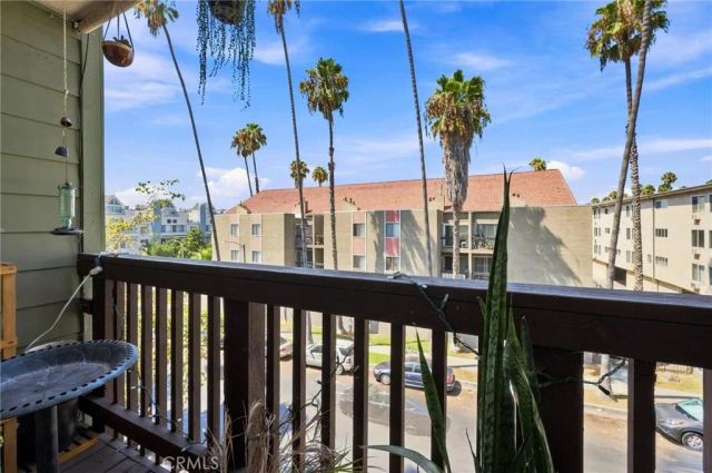 525 S Ardmore Avenue 320, Los Angeles, CA 90020