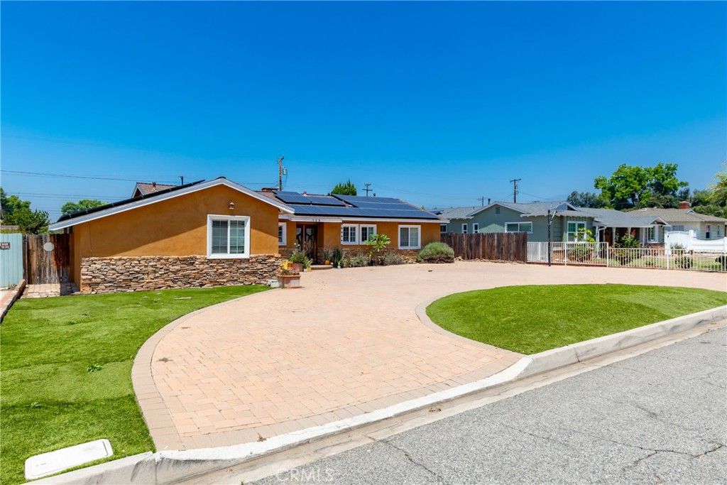 759 S Briargate, Covina, CA 91723