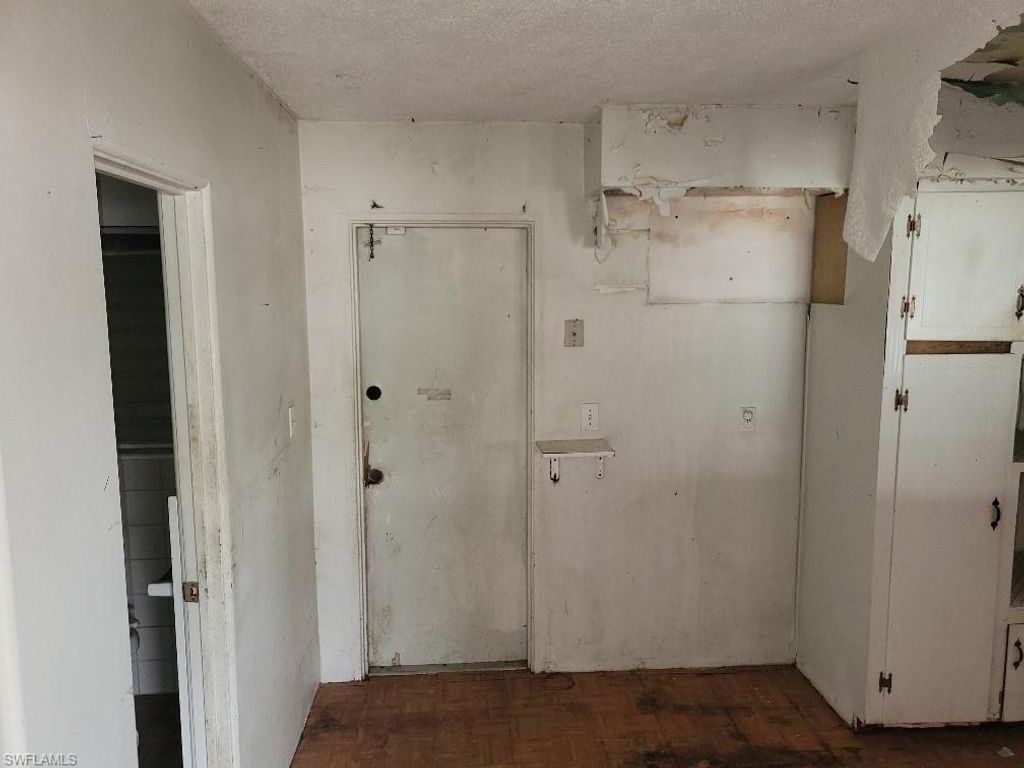 1270 Pinecrest ST, NORTH FORT MYERS, FL 33903 — photo 5