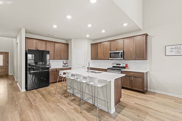 10513 Big Lagoon Drive, Fort Worth, TX 76179
