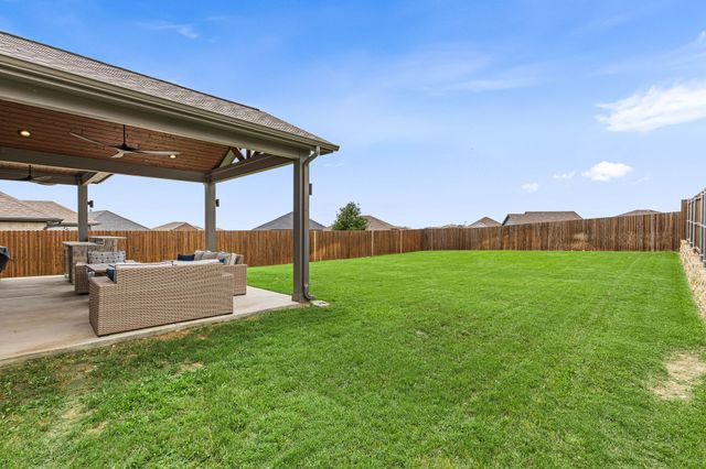 10513 Big Lagoon Drive, Fort Worth, TX 76179