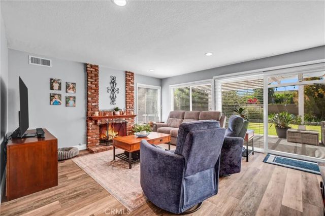 17661 Falkirk, Huntington Beach, CA 92649