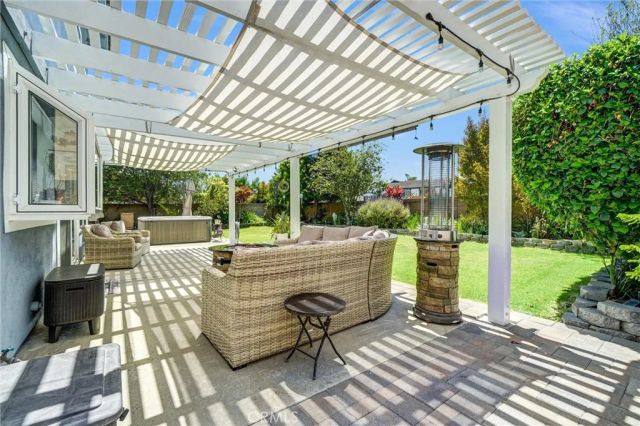 17661 Falkirk, Huntington Beach, CA 92649