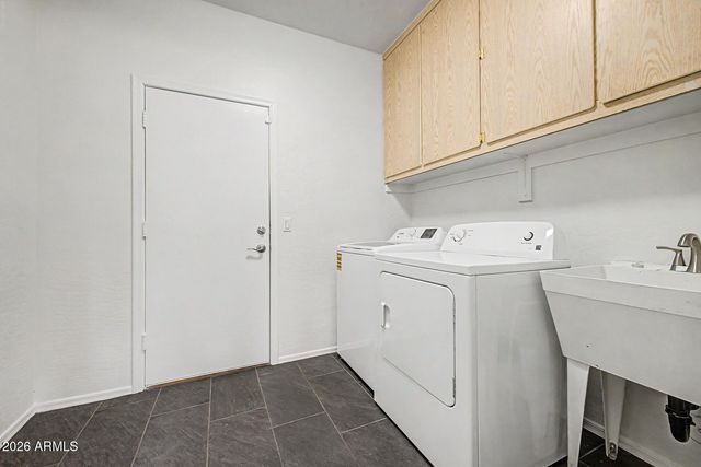 80 W SHEFFIELD Avenue, Gilbert, AZ 85233