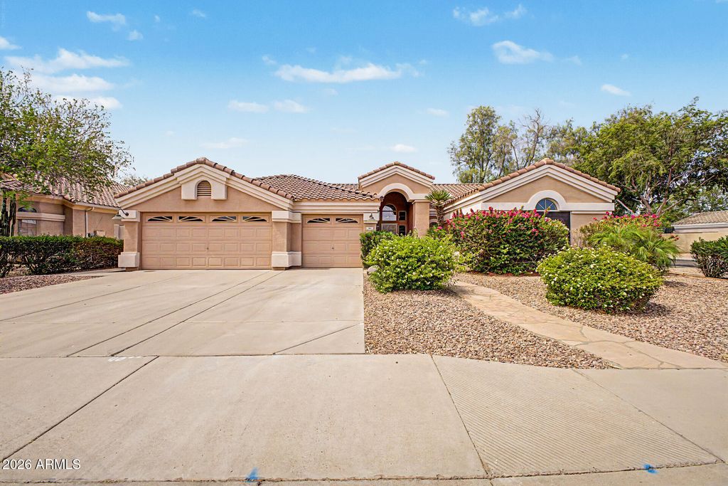80 W SHEFFIELD Avenue, Gilbert, AZ 85233