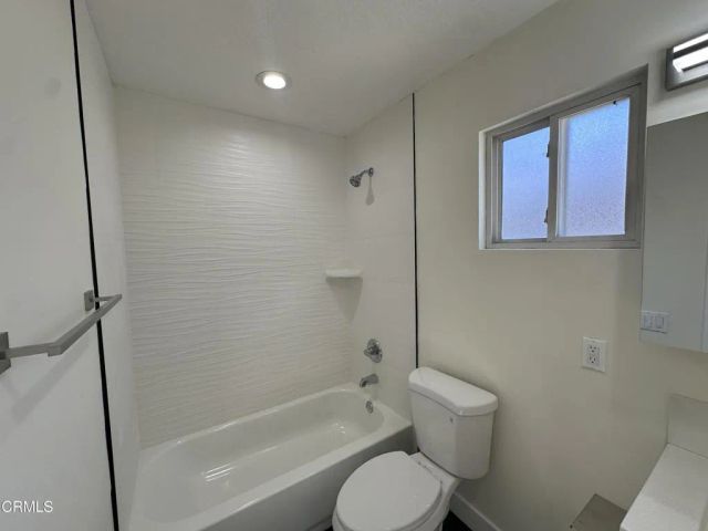 19316 Valerio Street, Los Angeles, CA 91335