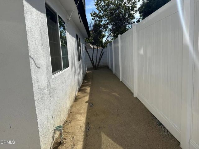 19316 Valerio Street, Los Angeles, CA 91335