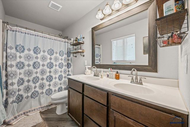 2639 MEADOWS DR, Sturgis, SD 57785