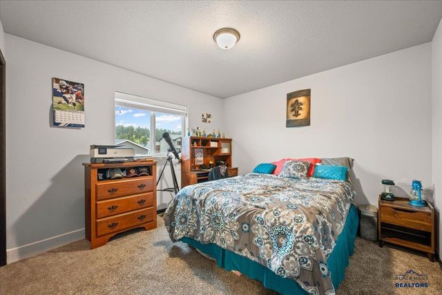 2639 MEADOWS DR, Sturgis, SD 57785