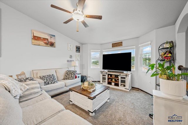 2639 MEADOWS DR, Sturgis, SD 57785