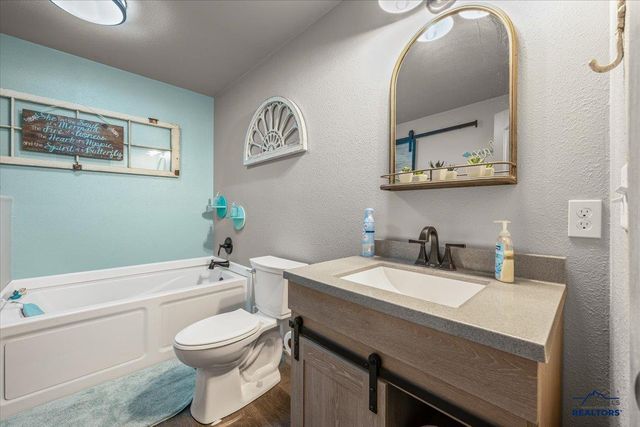 2639 MEADOWS DR, Sturgis, SD 57785