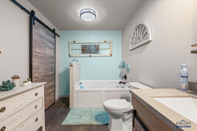 2639 MEADOWS DR, Sturgis, SD 57785