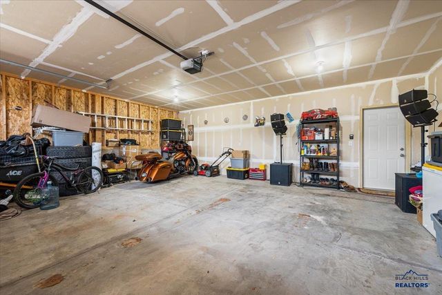 2639 MEADOWS DR, Sturgis, SD 57785