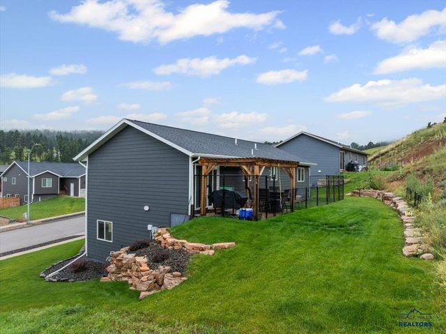 2639 MEADOWS DR, Sturgis, SD 57785