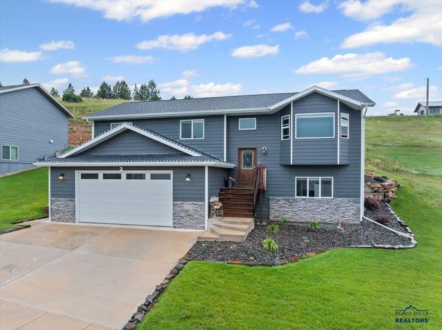 2639 MEADOWS DR, Sturgis, SD 57785