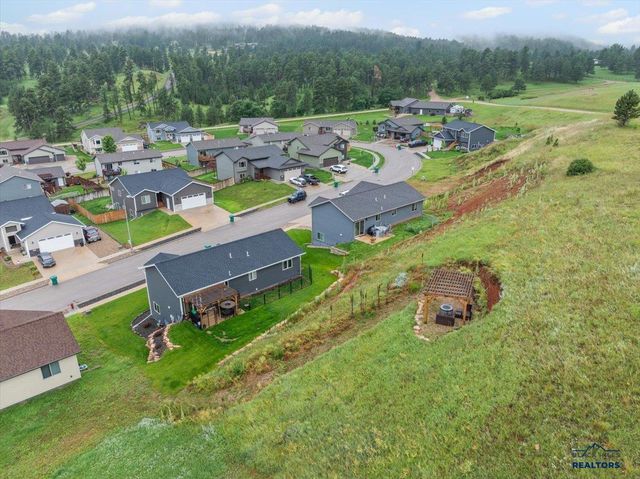 2639 MEADOWS DR, Sturgis, SD 57785