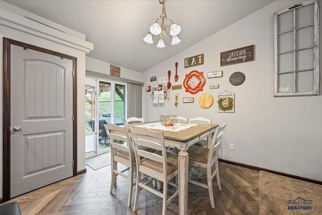 2639 MEADOWS DR, Sturgis, SD 57785