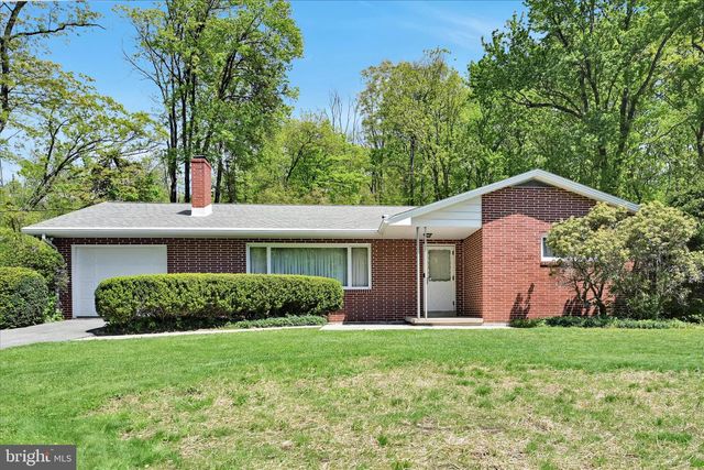 156 BLOODY SPRING RD, Bernville, PA 19506