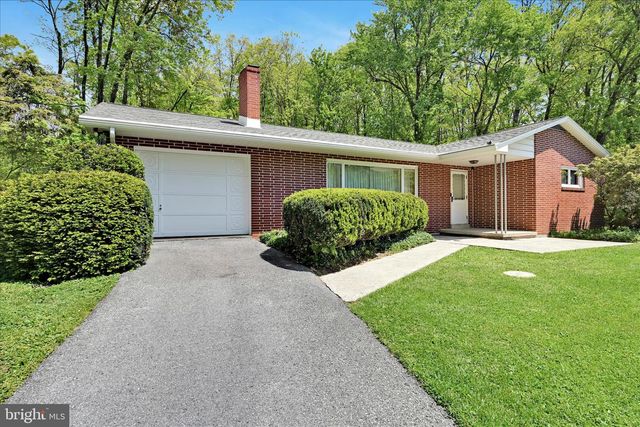 156 BLOODY SPRING RD, Bernville, PA 19506