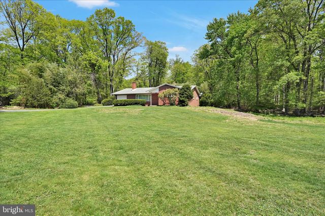 156 BLOODY SPRING RD, Bernville, PA 19506