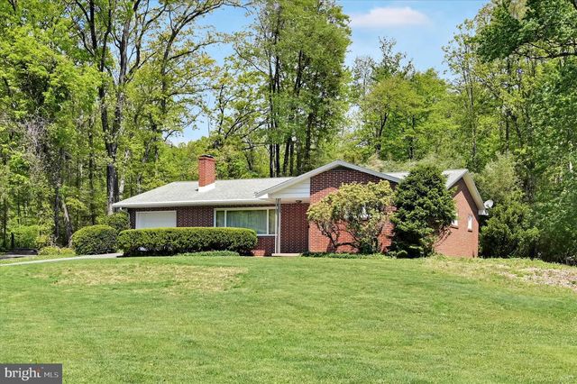 156 BLOODY SPRING RD, Bernville, PA 19506