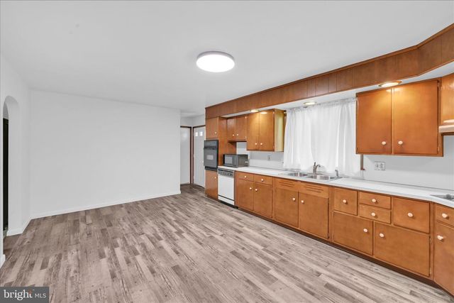 156 BLOODY SPRING RD, Bernville, PA 19506