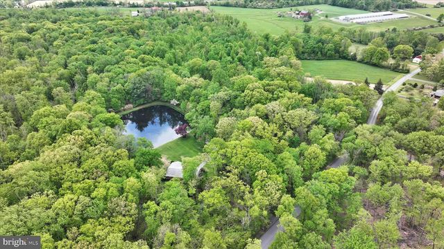 156 BLOODY SPRING RD, Bernville, PA 19506