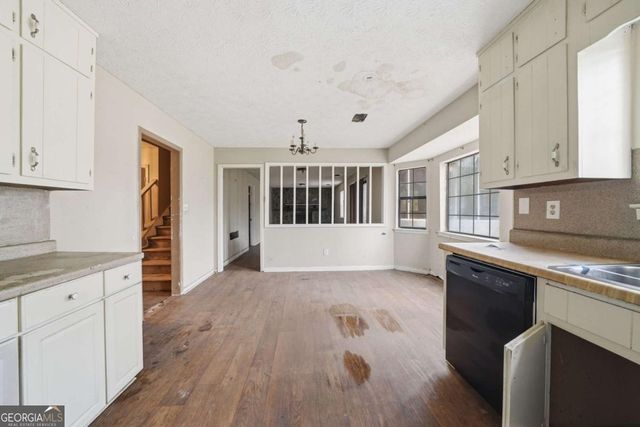 2904 Woodhollow Lane, Jonesboro, GA 30236