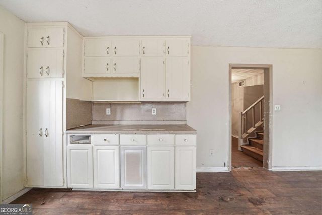 2904 Woodhollow Lane, Jonesboro, GA 30236