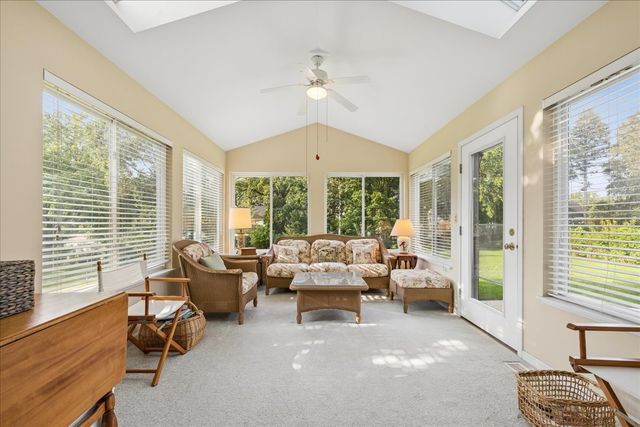 3510 W Shepherd Hill Lane, Mchenry, IL 60050