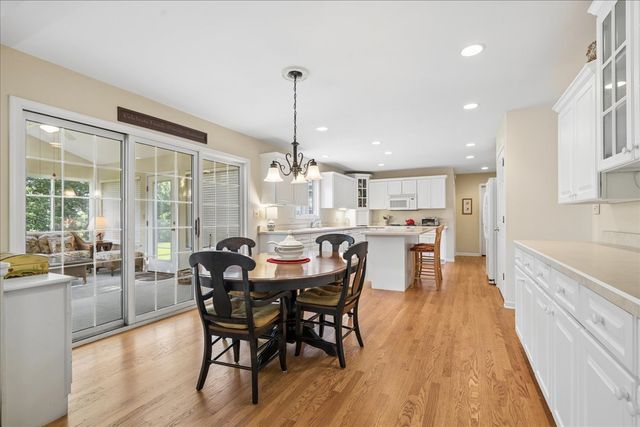 3510 W Shepherd Hill Lane, Mchenry, IL 60050