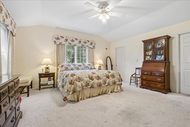 3510 W Shepherd Hill Lane, Mchenry, IL 60050