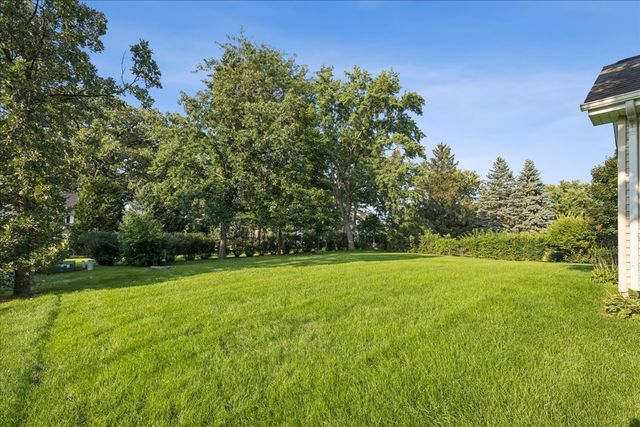 3510 W Shepherd Hill Lane, Mchenry, IL 60050
