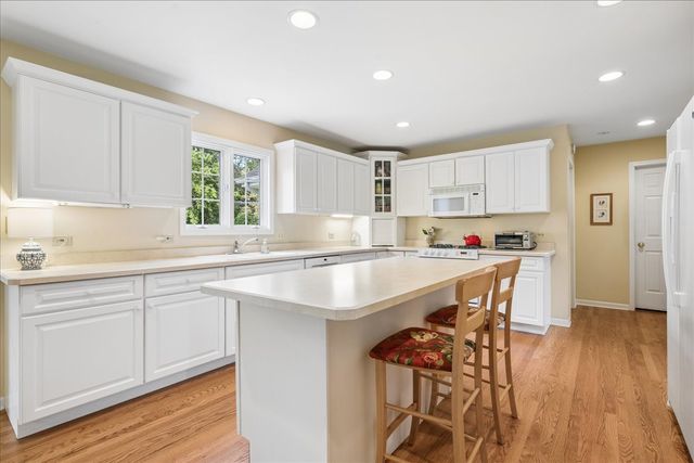 3510 W Shepherd Hill Lane, Mchenry, IL 60050