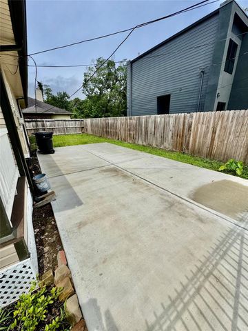 5707 Balbo Street, Houston, TX 77091