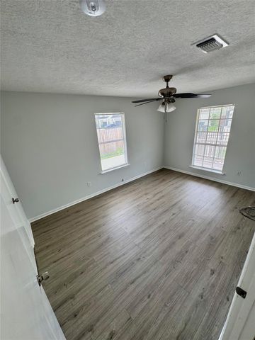 5707 Balbo Street, Houston, TX 77091