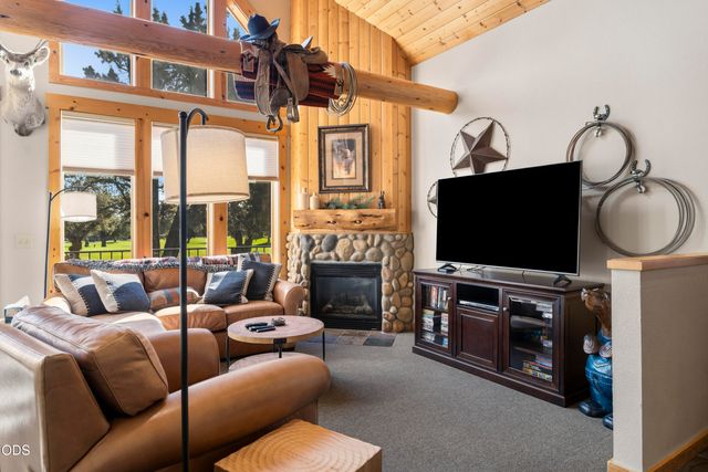 1490 Red Wing Loop, Redmond, OR 97756
