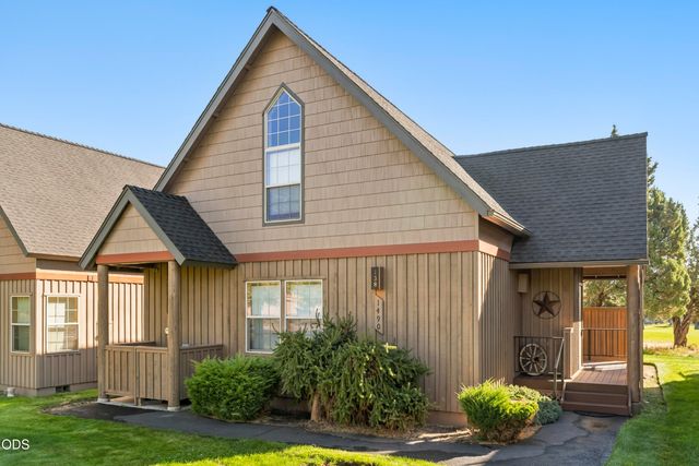 1490 Red Wing Loop, Redmond, OR 97756