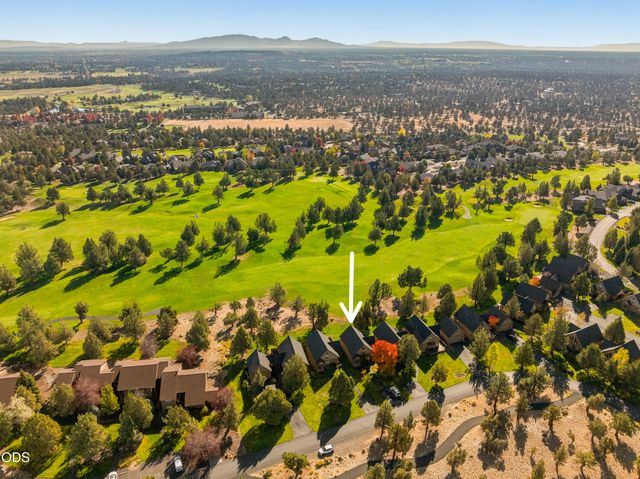 1490 Red Wing Loop, Redmond, OR 97756
